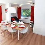 Grosses Schuetzenchalet