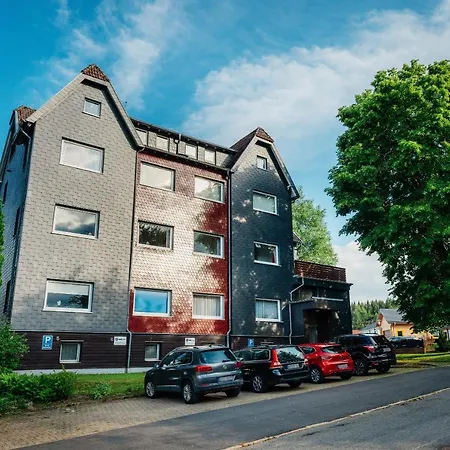 Grosses Schuetzenchalet * Braunlage