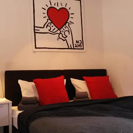 Grosses Schuetzenchalet *